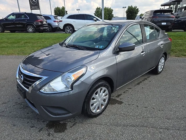 2019 Nissan Versa - view 37