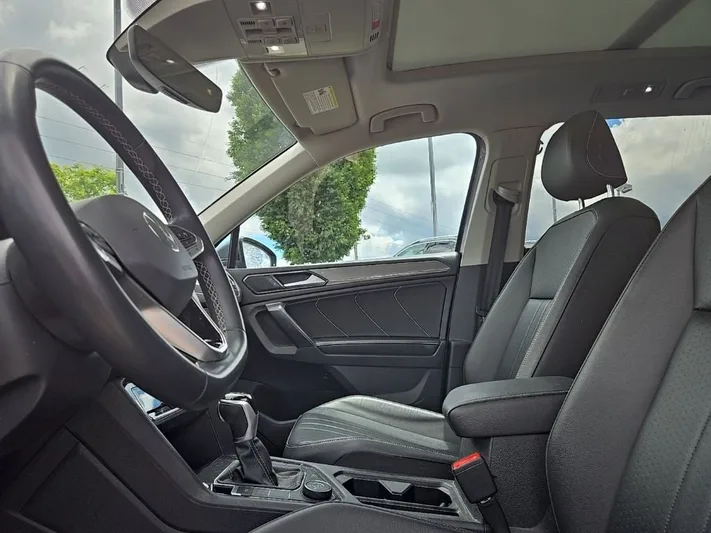2022 Volkswagen Tiguan - view 31