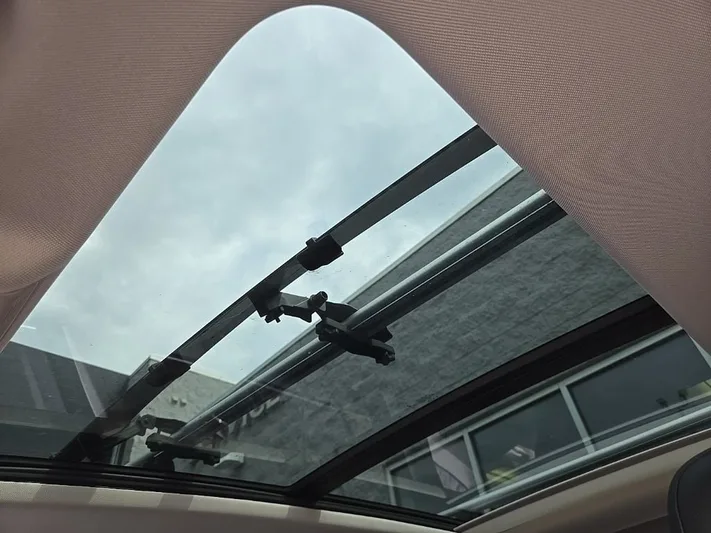 2021 Volkswagen Tiguan - view 20