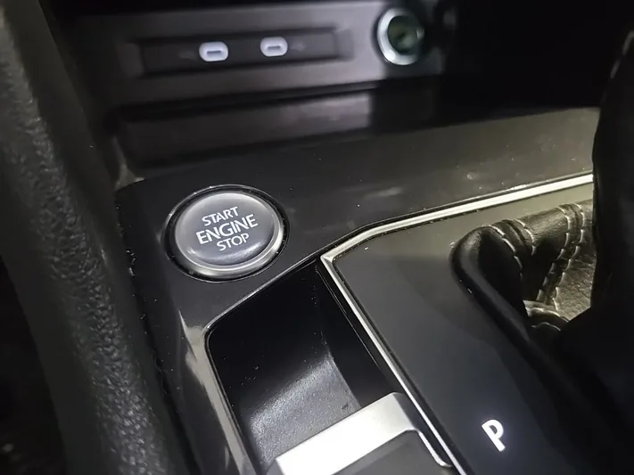 2021 Volkswagen Tiguan - view 24