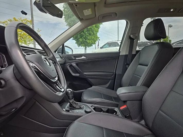 2021 Volkswagen Tiguan - view 30