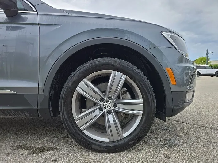 2021 Volkswagen Tiguan - view 36