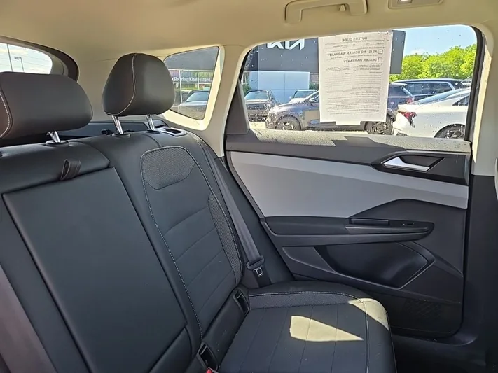 2022 Volkswagen Taos - view 36