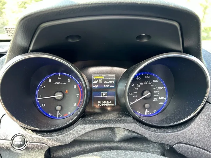 2017 Subaru Outback - view 11