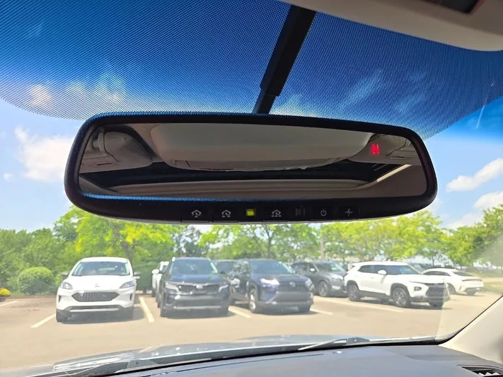 2018 Subaru Outback - view 26