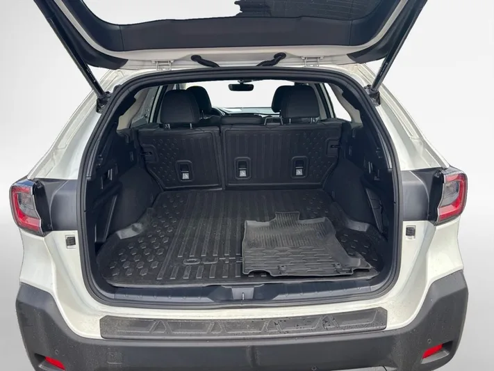 2023 Subaru Outback - view 24