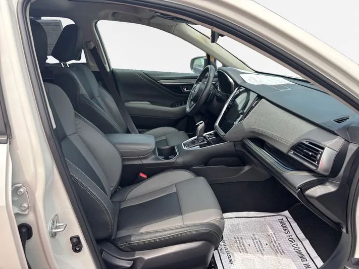 2023 Subaru Outback - view 25