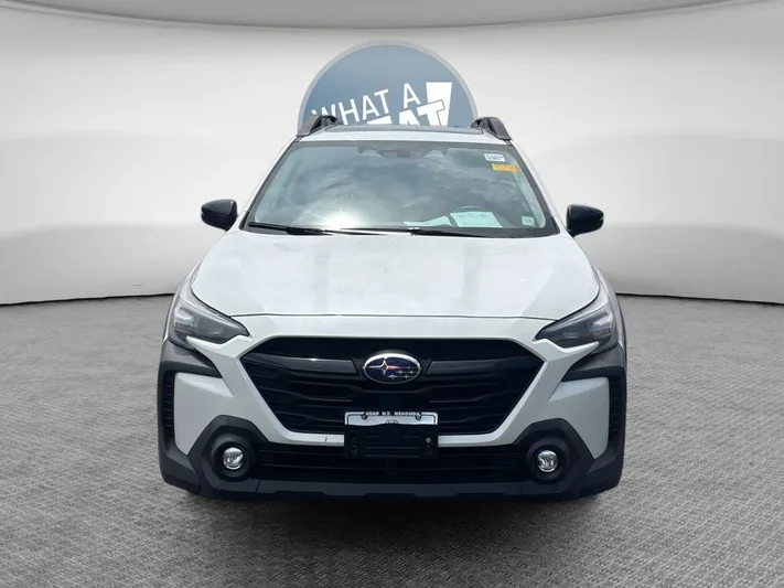2023 Subaru Outback - view 9