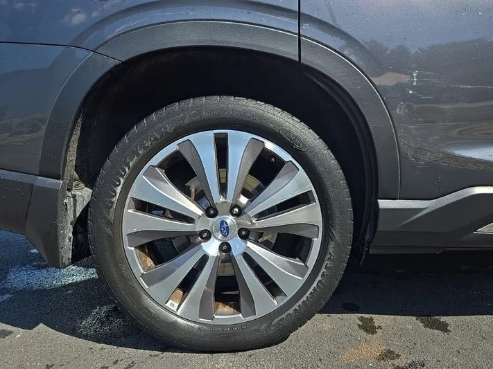 2021 Subaru Ascent - view 13