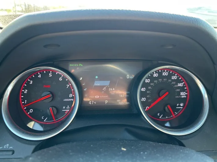 2018 Toyota Camry - view 13