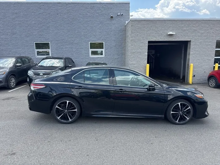 2018 Toyota Camry - view 2