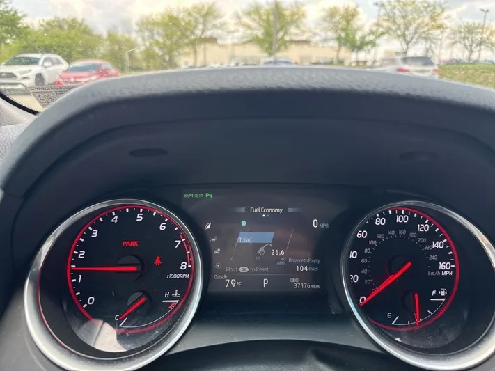2018 Toyota Camry - view 23