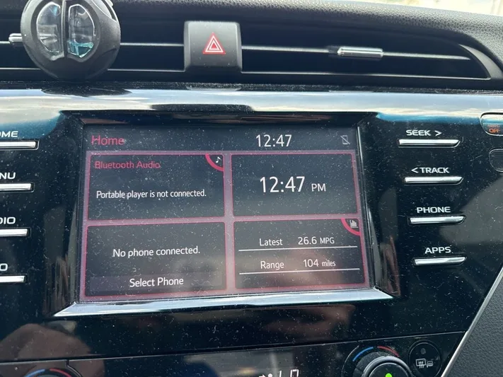 2018 Toyota Camry - view 25