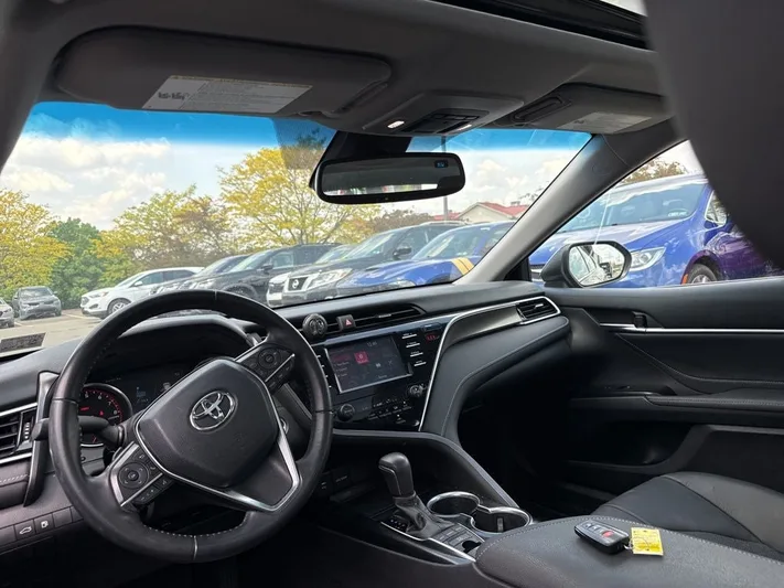 2018 Toyota Camry - view 33