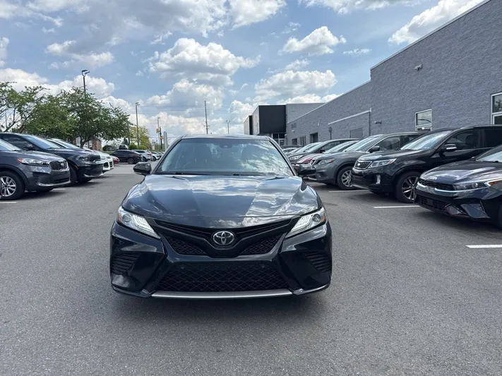 2018 Toyota Camry - view 7