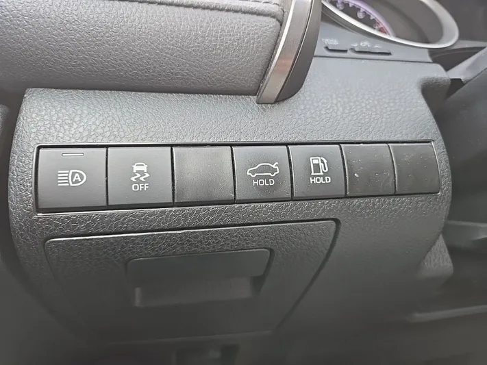 2023 Toyota Camry - view 19