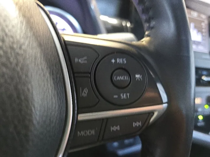 2023 Toyota Camry - view 13