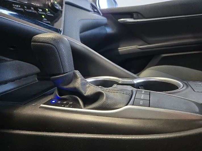 2023 Toyota Camry - view 14