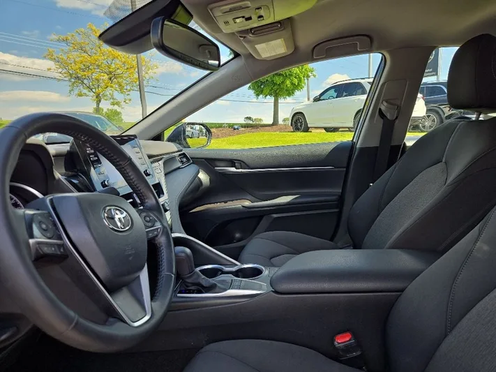 2023 Toyota Camry - view 29