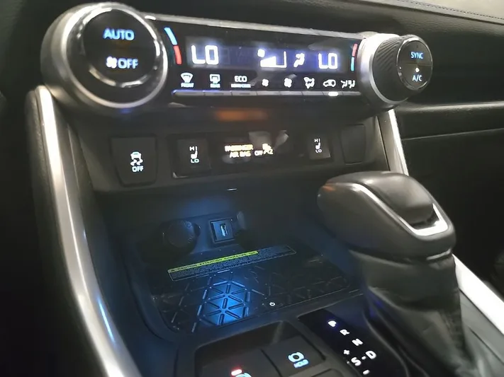 2021 Toyota RAV4 - view 30