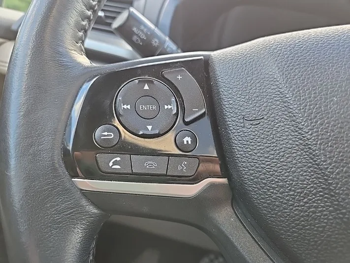 2020 Honda Odyssey - view 16