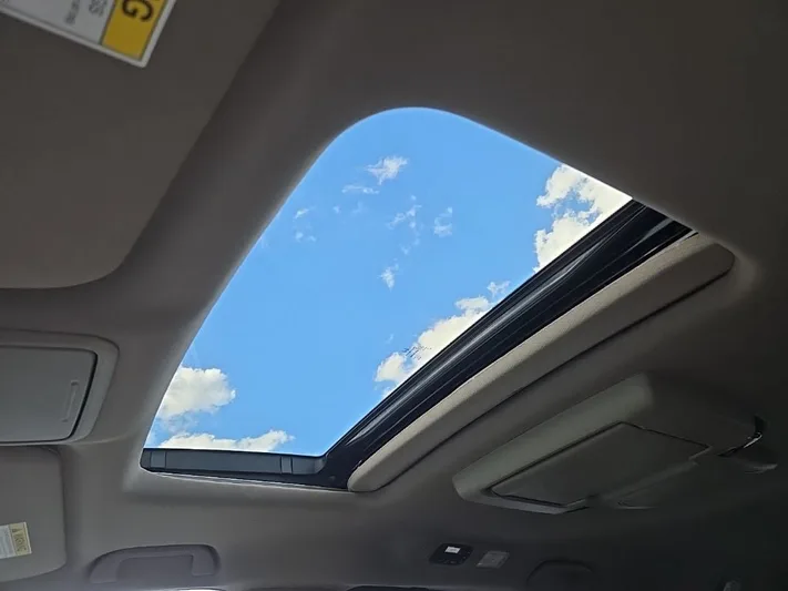 2020 Honda Odyssey - view 25