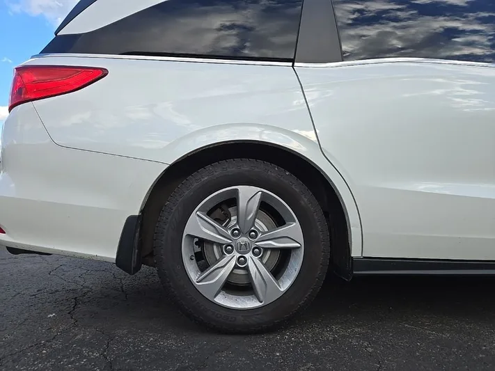 2020 Honda Odyssey - view 33
