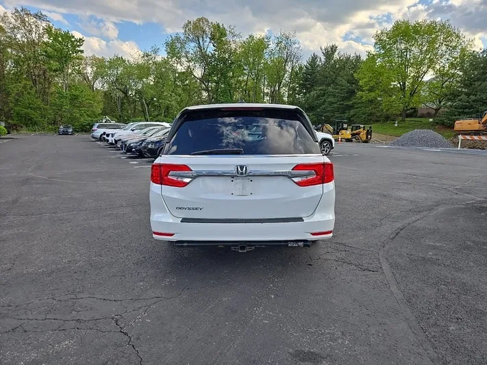 2020 Honda Odyssey - view 4