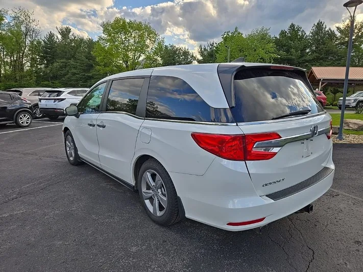2020 Honda Odyssey - view 5