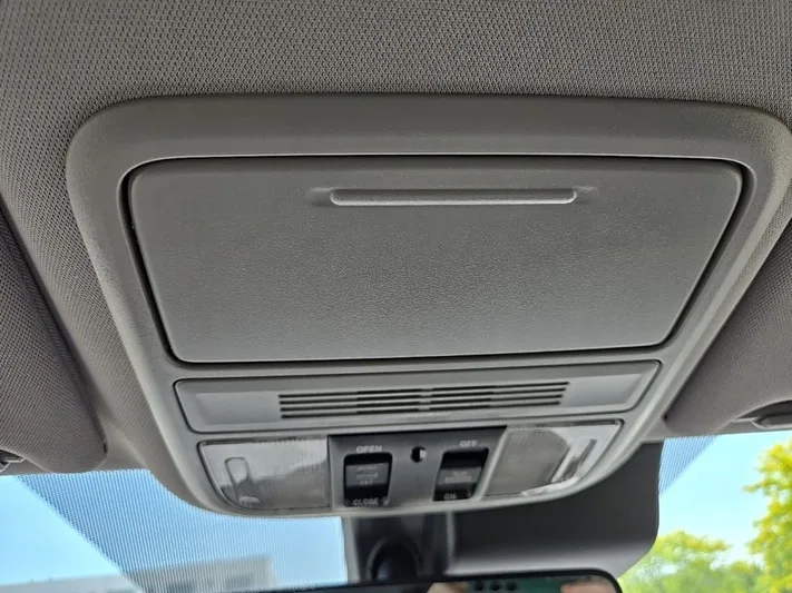 2022 Honda Pilot - view 26