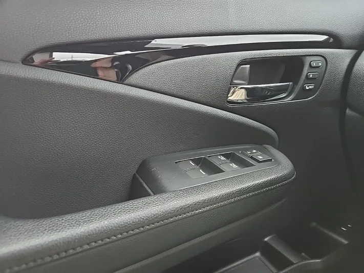 2020 Honda Passport - view 17
