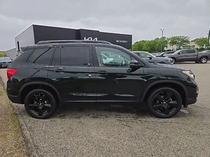 2020 Honda Passport - view 2