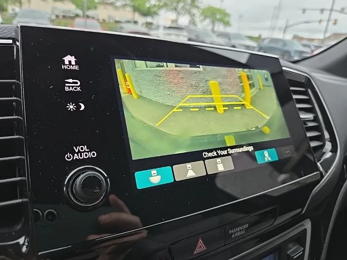 2020 Honda Passport - view 22