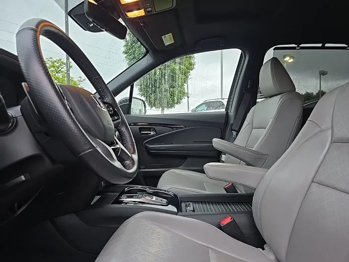2020 Honda Passport - view 31
