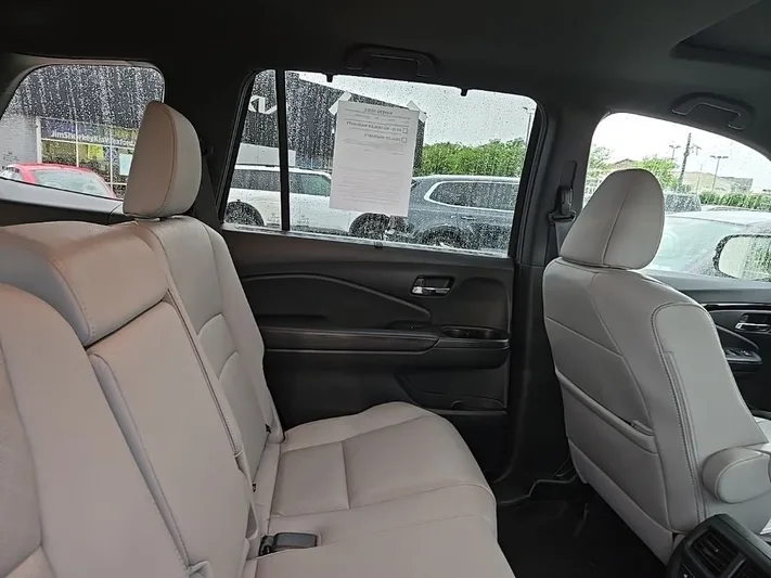 2020 Honda Passport - view 34