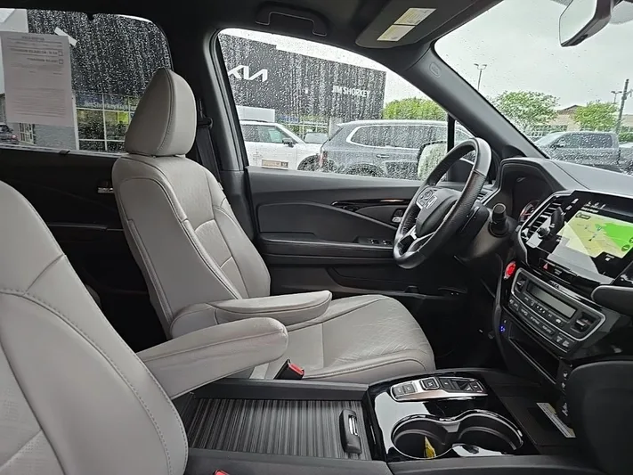 2020 Honda Passport - view 35