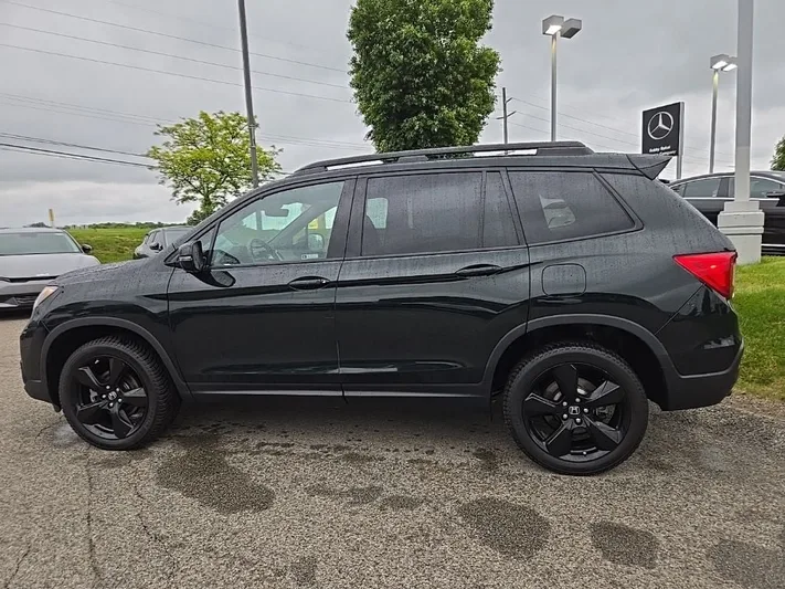 2020 Honda Passport - view 9
