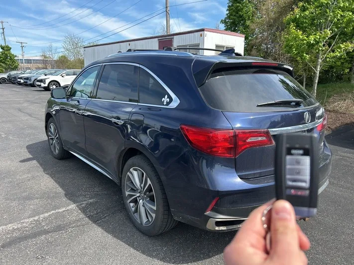 2017 Acura MDX - view 5