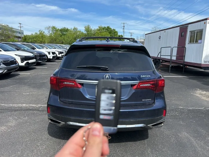 2017 Acura MDX - view 6