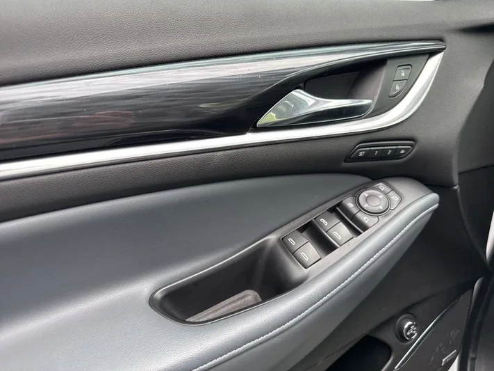 2018 Buick Enclave - view 19