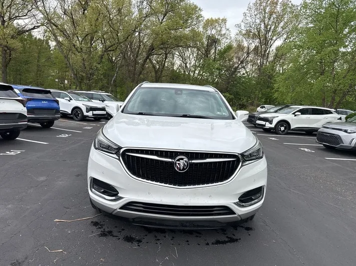 2018 Buick Enclave - view 2