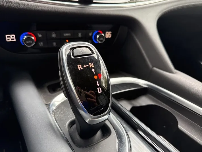 2018 Buick Enclave - view 22