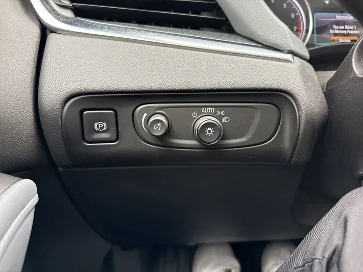 2018 Buick Enclave - view 26