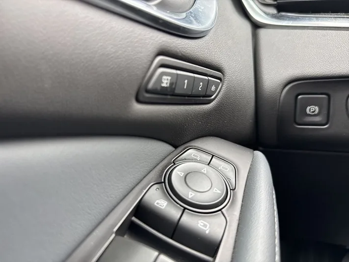 2018 Buick Enclave - view 27