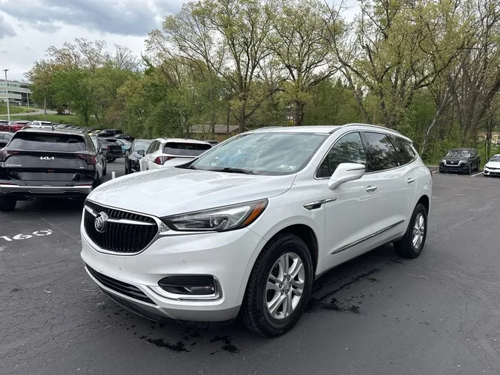 2018 Buick Enclave - view 3