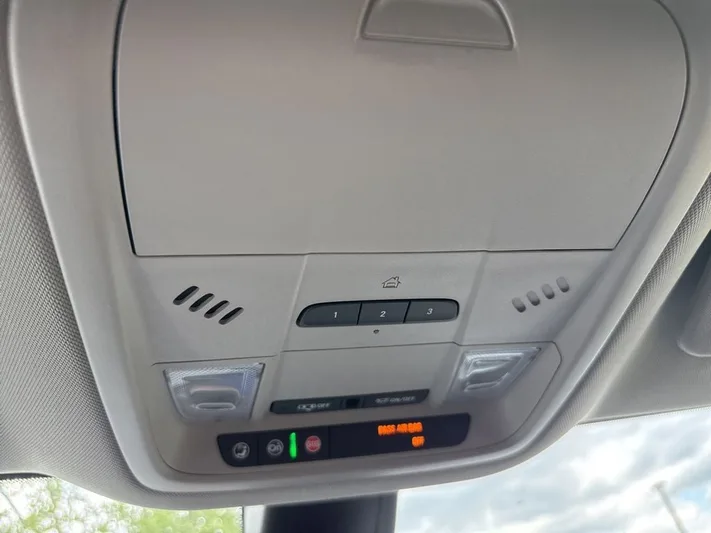 2018 Buick Enclave - view 33