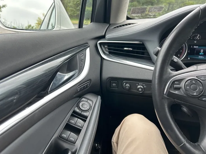 2018 Buick Enclave - view 9