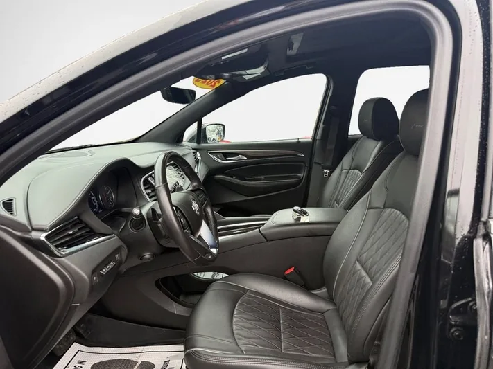 2023 Buick Enclave - view 12