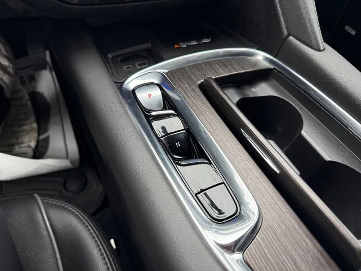 2023 Buick Enclave - view 21