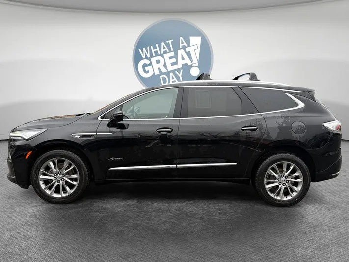 2023 Buick Enclave - view 7